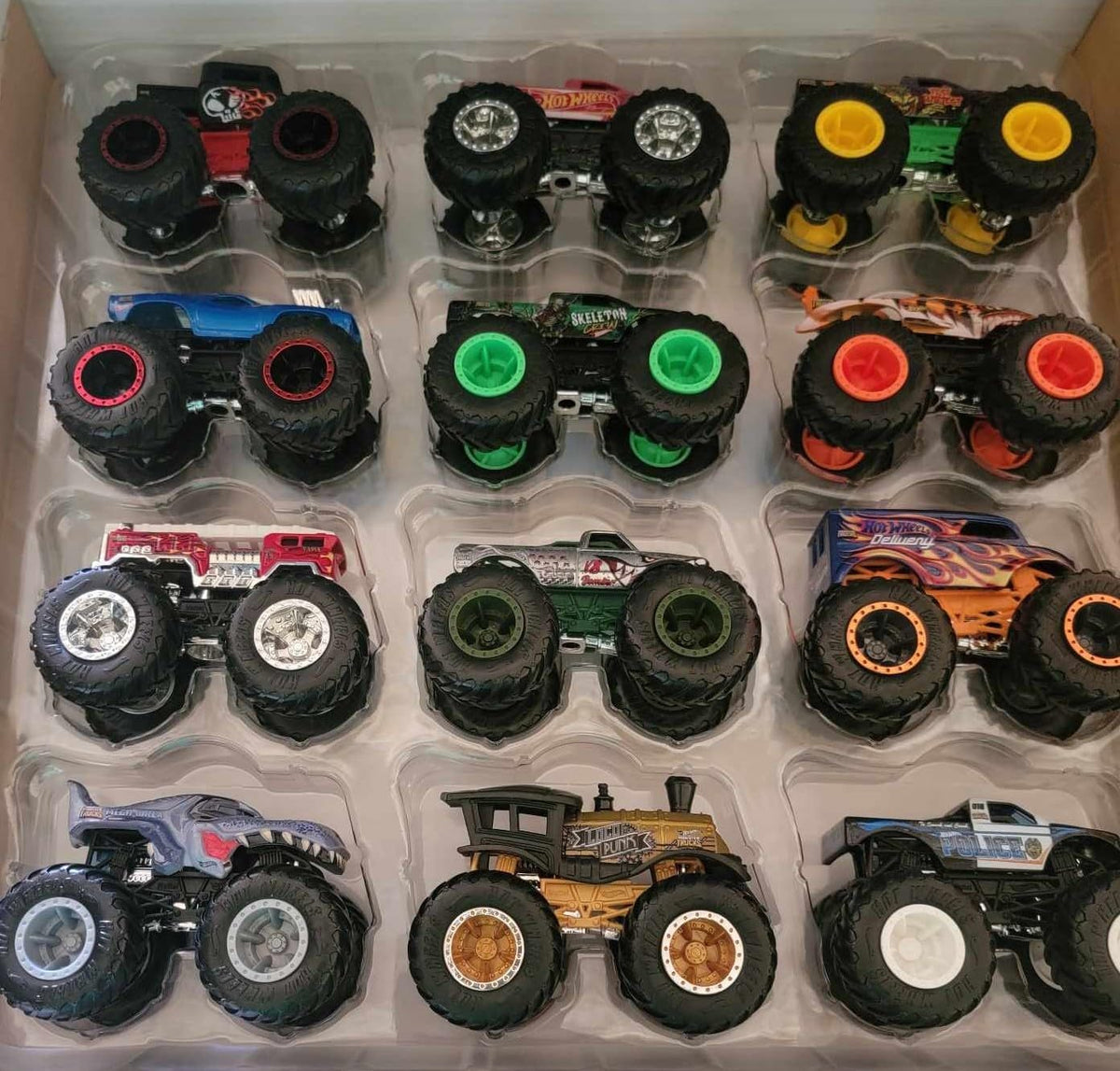 12-Pack Diecast Car W49653