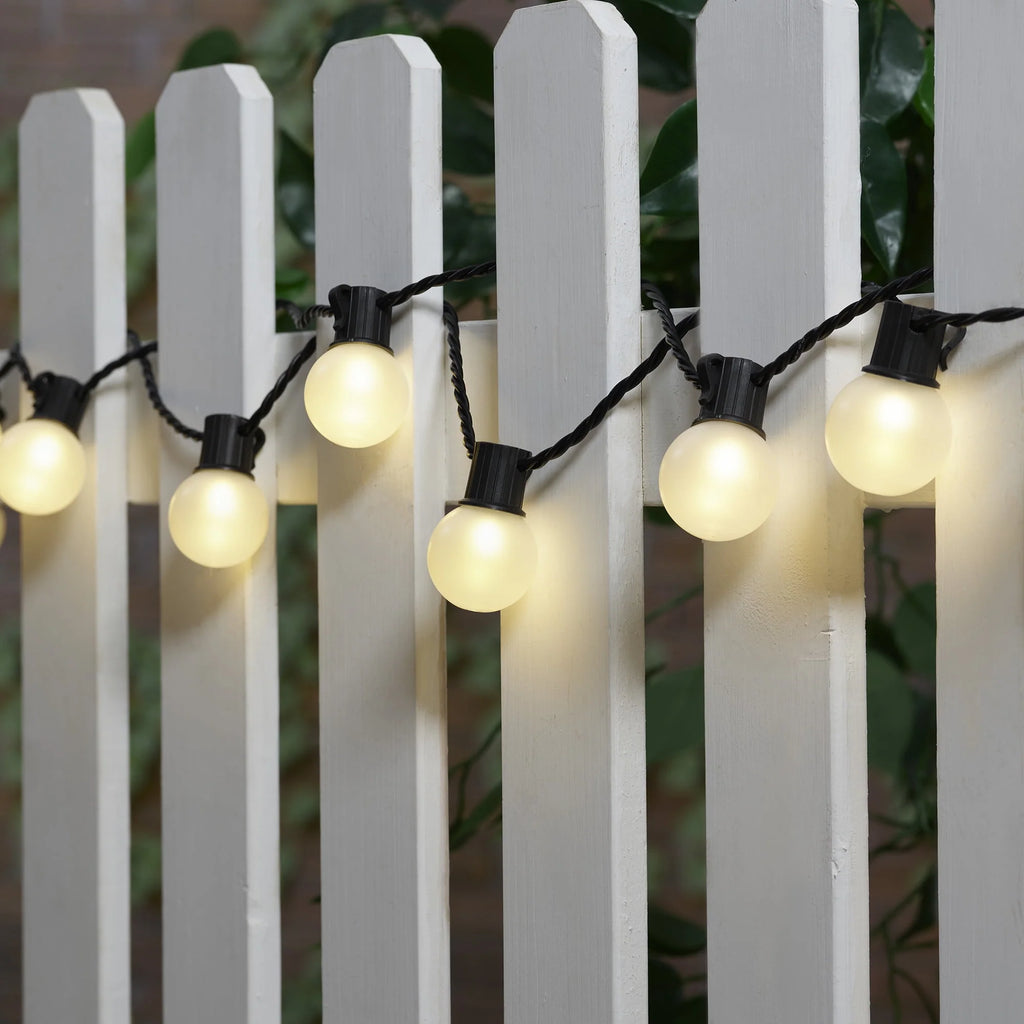 20-Count LED Frosted Globe Outdoor String Lights X5549