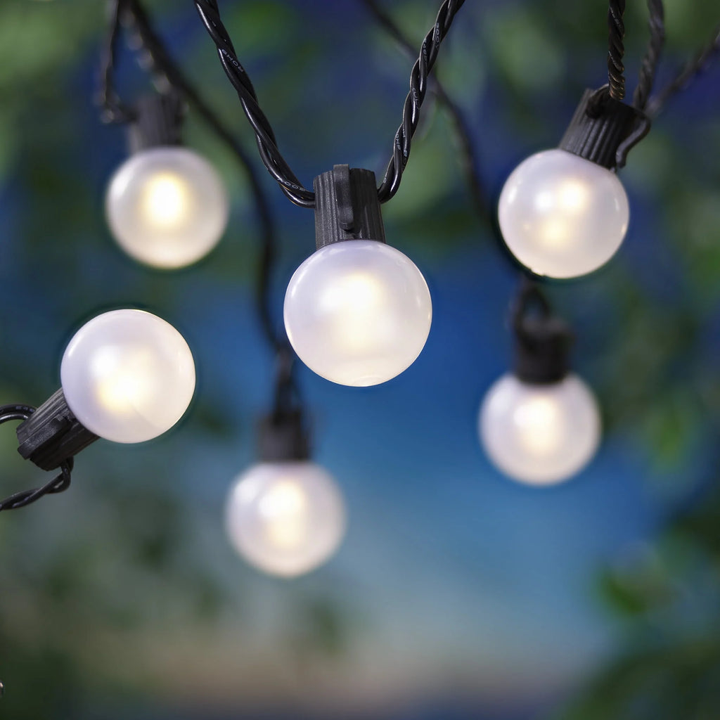 20-Count LED Frosted Globe Outdoor String Lights X5549