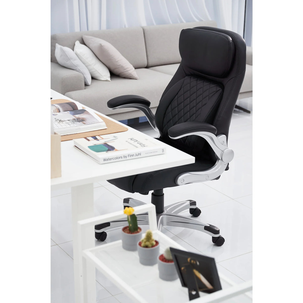 Ergonomic PU Leather Office Chair Y587702
