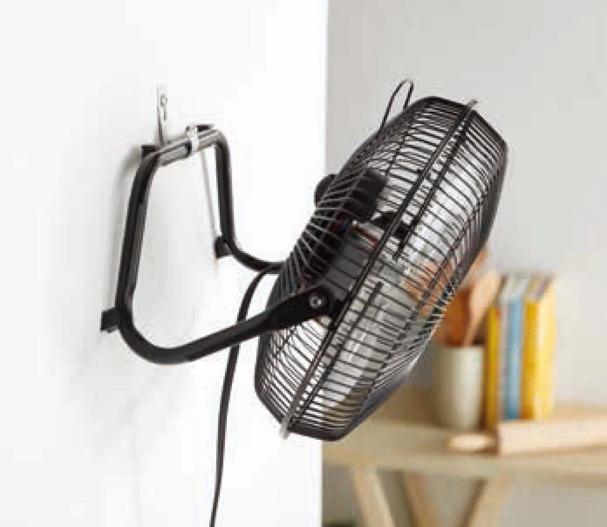 9 in 3 Speed Steel Floor Fan Y3216