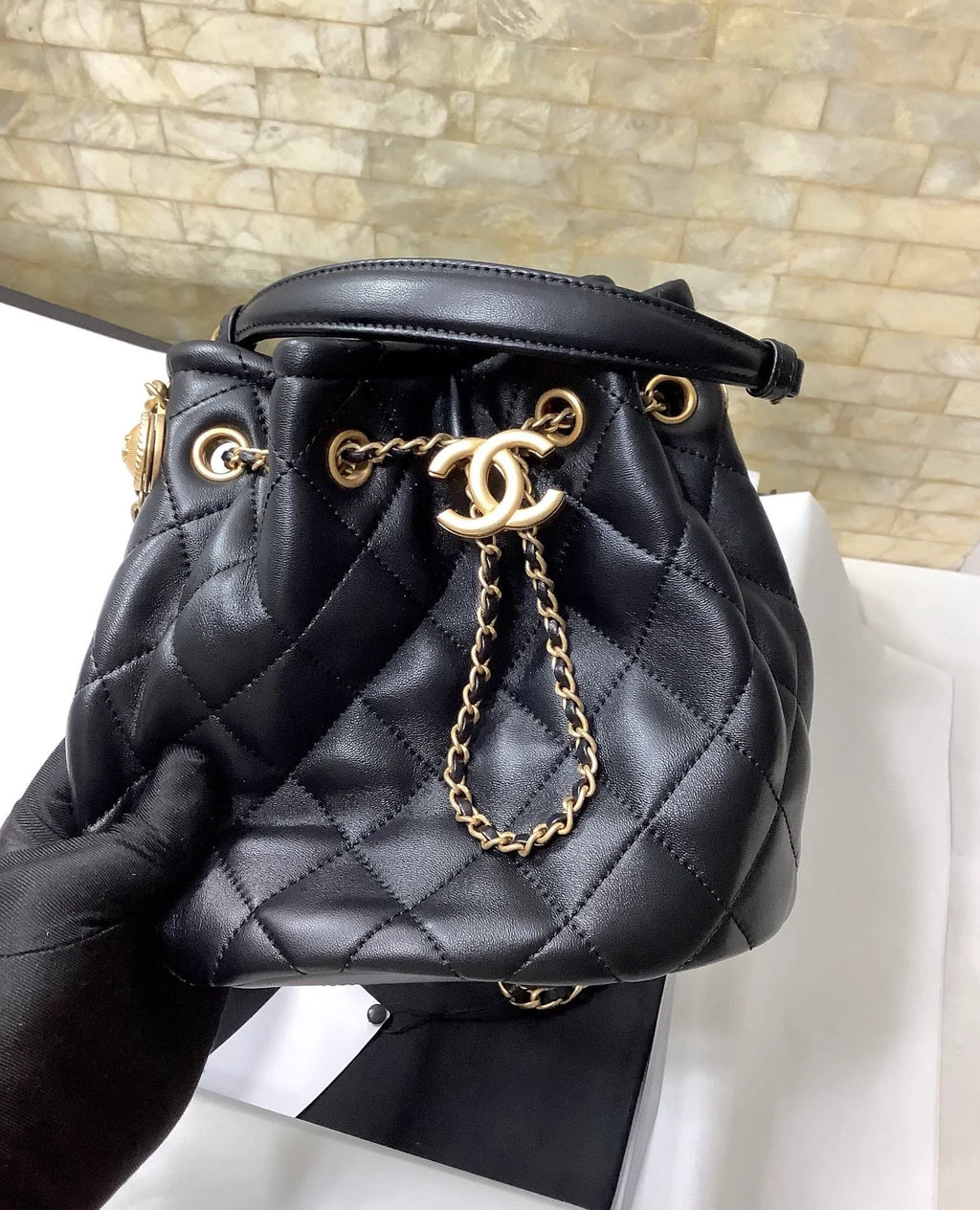 Black Bucket Bag P51830