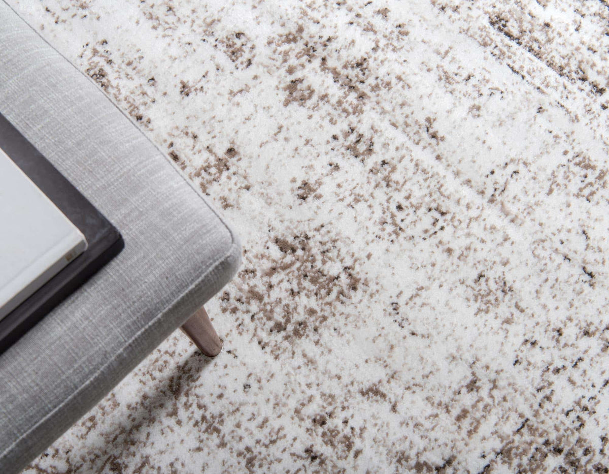 10' x 14' Beige Medium Rug L8819