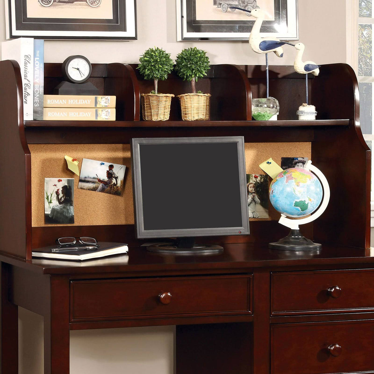 Cherry Hutch G5543