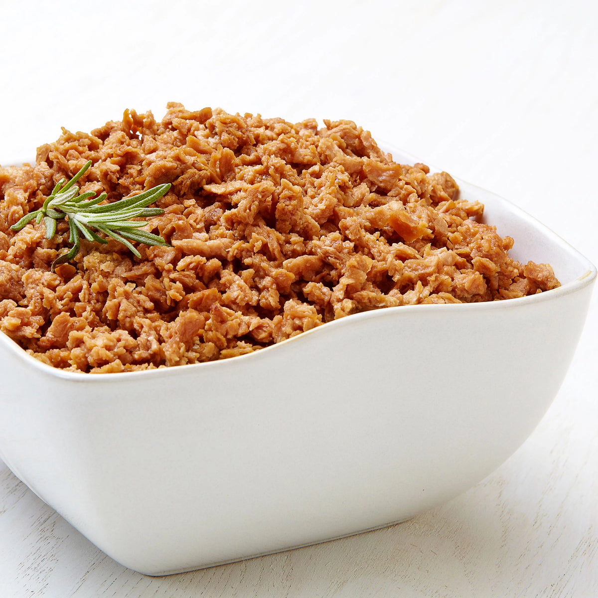 2 lbs 5 oz No. 10 Can Beef Flavored Vegetarian Meat Substitute Q359277