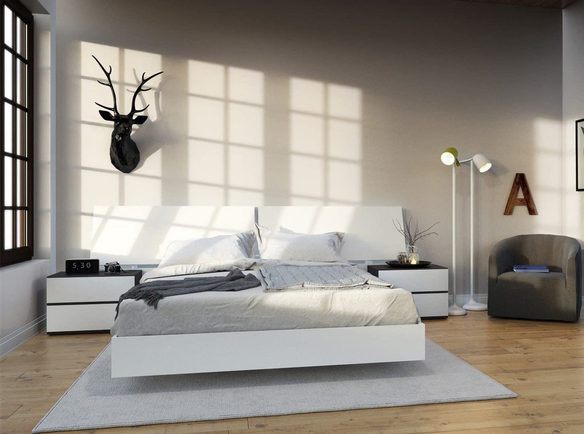Queen Size Wide Headboard D829152