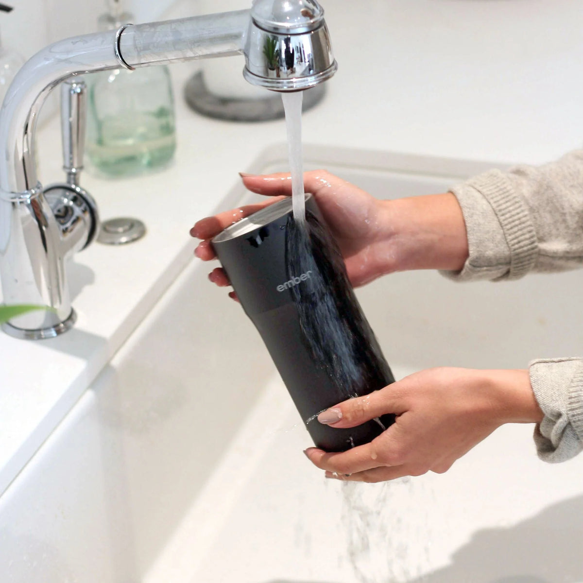 12 oz Black Temperature Control Smart Mug A763626