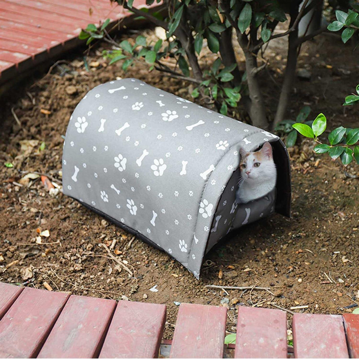 Outdoor Foldable Cotton Filled Cat House H447
