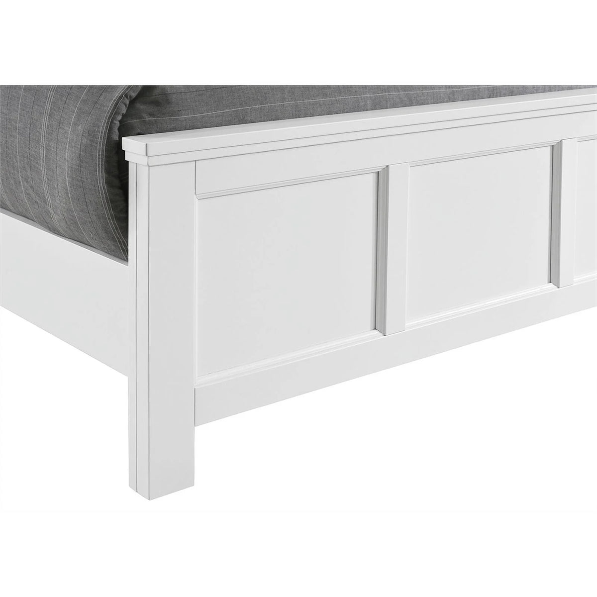 White Wood Full Bed P1617